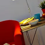 Pil Pil Hostel *